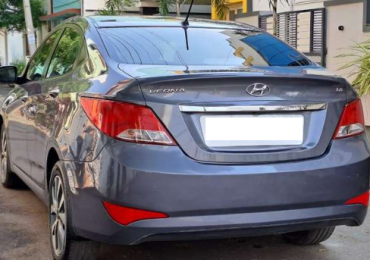 hyundai verna car